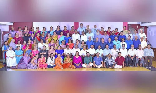 35 വർത്തെ സ്മൃതിമധുരം പങ്കുവെക്കാൻ അവർ ഒത്തുകൂടി