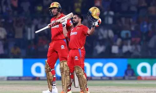 പ്രഭ്‌സിമ്രാന്‍ സിങ്ങിന്റെ ഒറ്റയാൾ പോരാട്ടം (103) കാത്തു; പഞ്ചാബിനെതിരെ ഡൽഹിക്ക് 168 റൺസ് വിജയലക്ഷ്യം