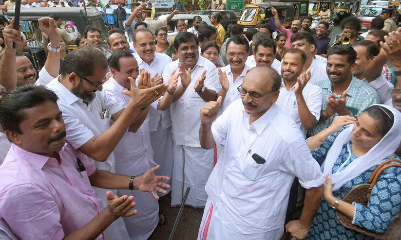 കന്നട വിജയം; കേരളത്തിലും ‘കളം മാറും’