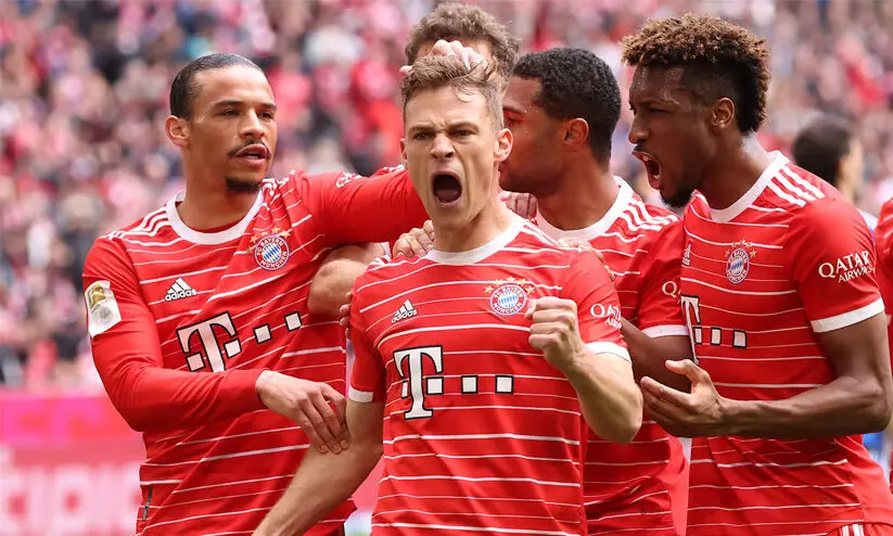 ഗോളിൽ ആറാടി ബയേൺ, തകർപ്പൻ ജയത്തോടെ ഡോട്ട്മുണ്ട്; ജർമനിയിൽ കിരീടപ്പോര് ഇഞ്ചോടിഞ്ച് ഗോളിൽ ആറാടി ബയേൺ, തകർപ്പൻ ജയത്തോടെ ഡോട്ട്മുണ്ട്; ജർമനിയിൽ കിരീടപ്പോര് ഇഞ്ചോടിഞ്ച്