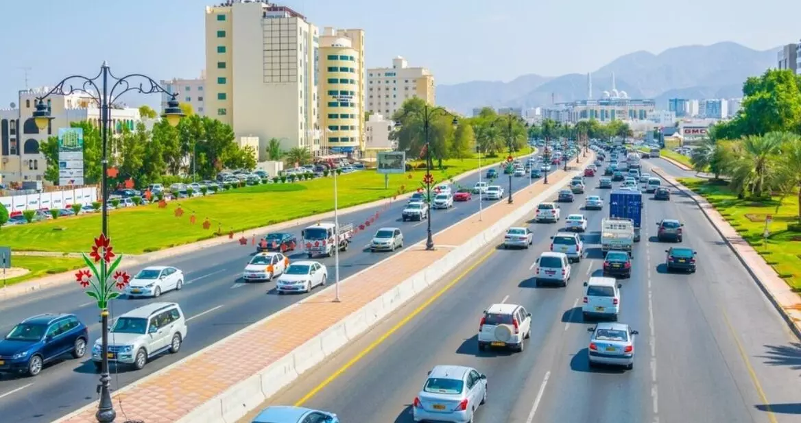 ബ്ലാക്ക് പോയന്റുകൾ 12 കവിഞ്ഞാൽ ഒമാനിൽ ടെമ്പററി ലൈസൻസ് റദ്ദാക്കും ബ്ലാക്ക് പോയന്റുകൾ 12 കവിഞ്ഞാൽ ഒമാനിൽ ടെമ്പററി ലൈസൻസ് റദ്ദാക്കും