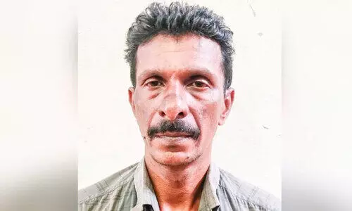 വി​ദേ​ശ​മ​ദ്യ വി​ൽ​പ​ന: മ​ധ്യ​വ​യ​സ്ക​ൻ അ​റ​സ്റ്റി​ൽ