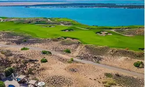 വേനലവധി യാസ് ഐലൻഡൽ