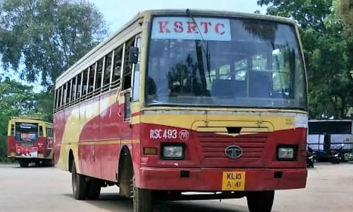 കാസർഗോഡ്- മംഗലാപുരം:കെ.എസ്.ആർ.ടി.സി വിദ്യാർഥികൾക്ക് സീസൺ ടിക്കറ്റ് അനുവദിച്ചു