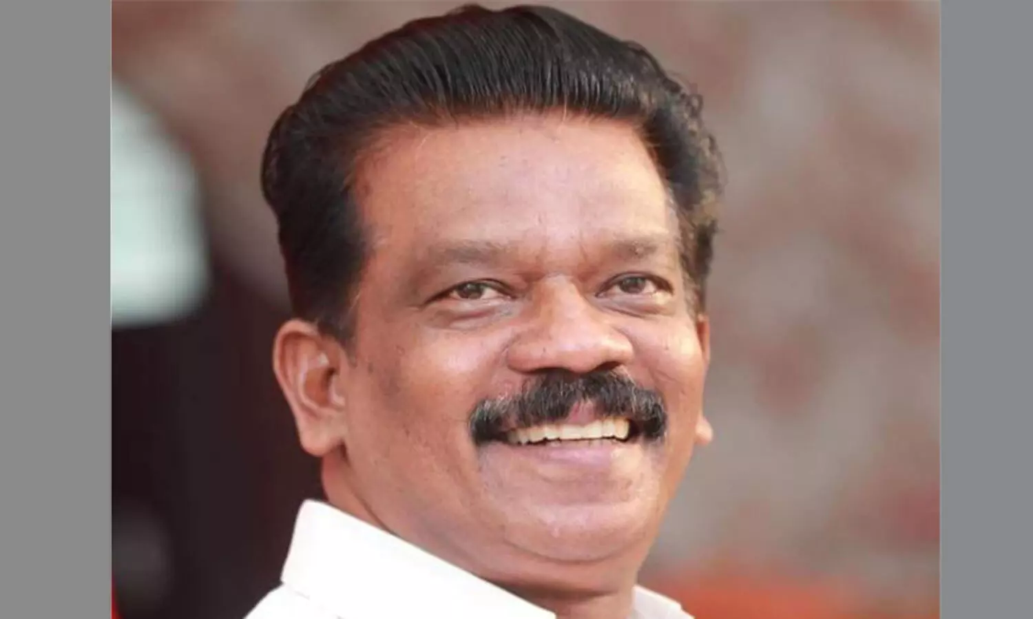 നിലമ്പൂർ ട്രൈബൽ ഓഫീസിന് മുന്നിൽ നടത്തുന്ന സമരം അവസാനിപ്പിക്കണമെന്ന് കെ. രാധാകൃഷ്ണൻ