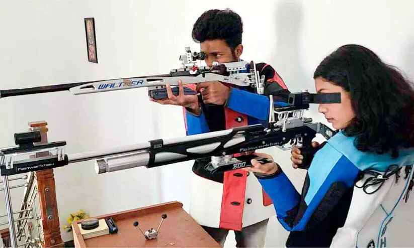 ലോറി വിറ്റ്​ തോക്ക്​ വാങ്ങി; മക്കളുടെ ഷൂട്ടിങ്​ മെഡലാണ്​ സ്വപ്നം