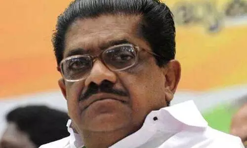 അക്രമങ്ങള്‍ക്കും കൊലപാതകങ്ങള്‍ക്കും കാരണം സര്‍ക്കാരിന്‍റെ തെറ്റായ മദ്യനയമെന്ന് വി.എം സുധീരൻ