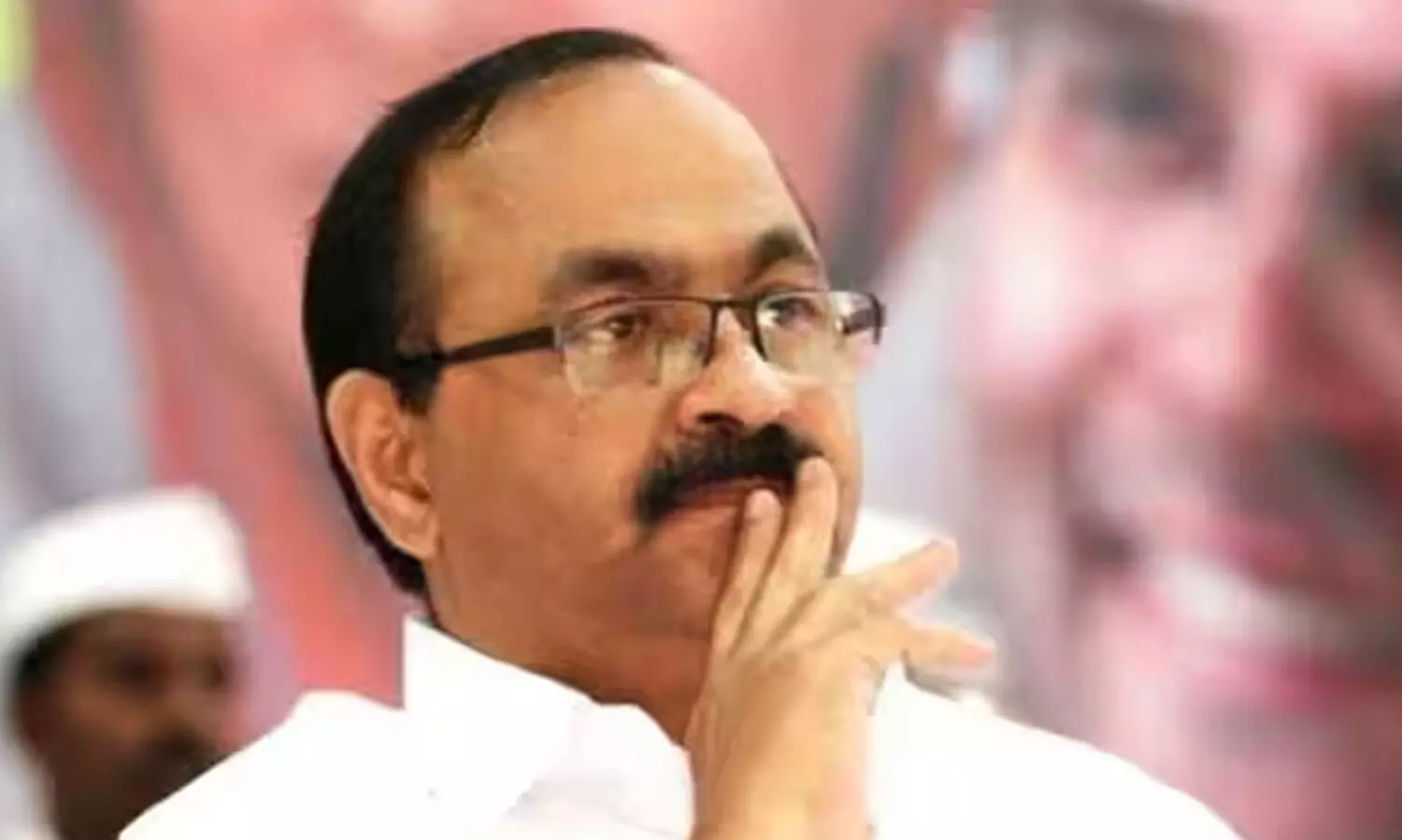 സർവകലാശാലകളിൽ ഇഷ്ടക്കാരെ ഉപയോഗിച്ചുള്ള ഇന്‍ചാര്‍ജ് ഭരണമെന്ന് വി.ഡി സതീശൻ