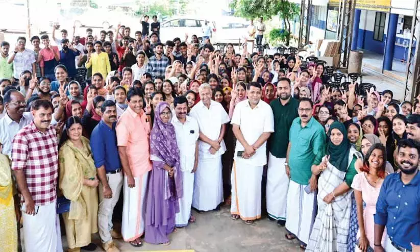 ‘മി​ഷ​ൻ തൗ​സ​ൻ​ഡ്’ പ്രാ​ദേ​ശി​ക ഭ​ര​ണ​കൂ​ട​ങ്ങ​ൾ​ക്ക് പ​രി​മി​തി​യി​ല്ലെ​ന്ന​തി​ന്റെ തെ​ളി​വ് -ഇ.​ടി. മു​ഹ​മ്മ​ദ് ബ​ഷീ​ർ എം.​പി