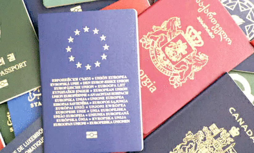 കമ്പനികൾ അനുമതിയില്ലാതെ പാസ്പോർട്ടുകൾ സൂക്ഷിക്കരുത് കമ്പനികൾ അനുമതിയില്ലാതെ പാസ്പോർട്ടുകൾ സൂക്ഷിക്കരുത്