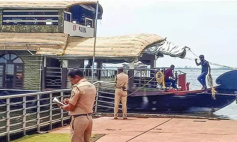 ഹൗസ്​ ബോട്ടുകളിൽ പരിശോധന