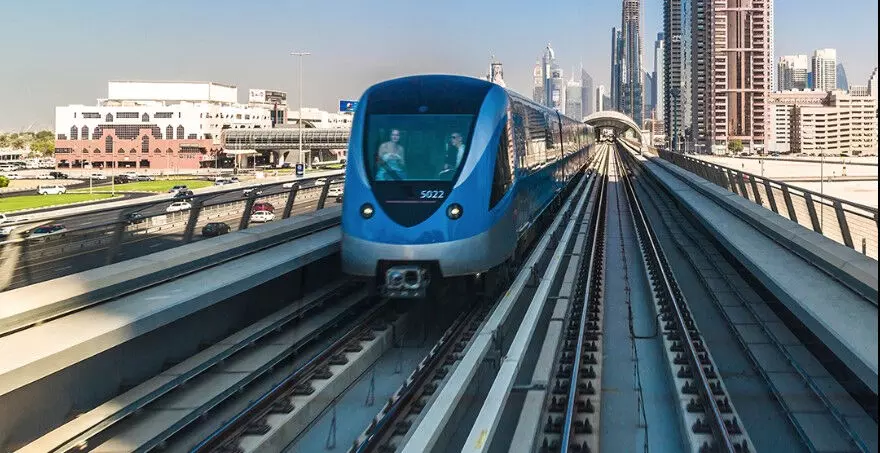 സാ​ങ്കേതിക തകരാർ; ദുബൈ മെട്രോ ഗതാഗതം തടസപ്പെട്ടു