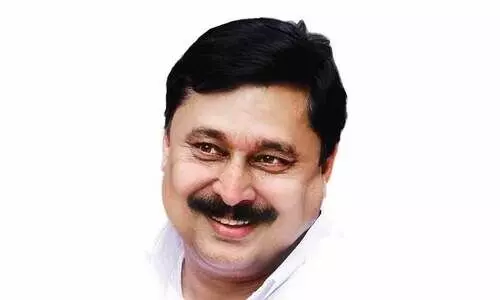 കായിക മേഖല മാറ്റങ്ങളുടെ പാതയിൽ -വി. അബ്ദുറഹിമാൻ കായിക മേഖല മാറ്റങ്ങളുടെ പാതയിൽ -വി. അബ്ദുറഹിമാൻ