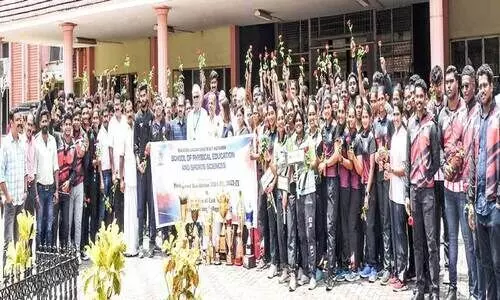 കാ​യി​ക താ​ര​ങ്ങ​ൾ​ക്ക്​ സ​ർ​വ​ക​ലാ​ശാ​ല​യി​ൽ വ​ൻ വ​ര​വേ​ൽ​പ്​