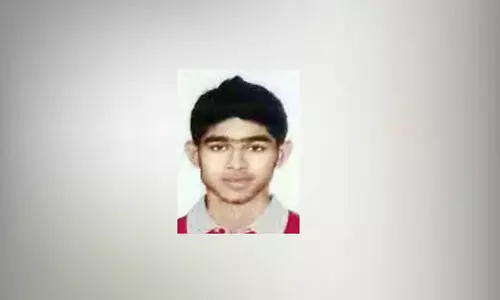 ക​ണ്ണൂ​ർ സ്വ​ദേ​ശി​യാ​യ യു​വാ​വ് വാ​ഹ​നാ​പ​ക​ട​ത്തി​ൽ മ​രി​ച്ചു