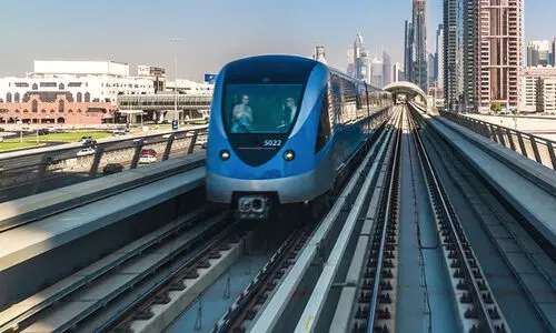 സാ​ങ്കേതിക തകരാർ; ദുബൈ മെട്രോ ഗതാഗതം തടസപ്പെട്ടു