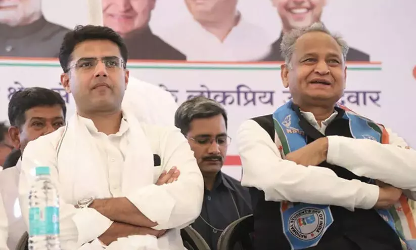 രാജസ്ഥാനിൽ അശോക് ഗെഹ്ലോട്ടിന്റെയും സച്ചിൻ പൈലറ്റിന്റെയും അനുയായികൾ ഏറ്റുമുട്ടി