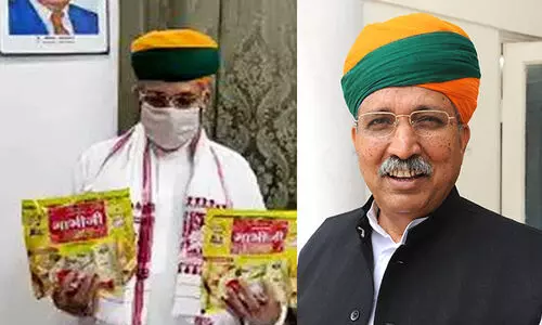 പുതിയ നിയമമന്ത്രി മേഘ്‌വാൾ മികച്ച ശാസ്ത്രജ്ഞൻ, കോവിഡിന് മരുന്നായി ഭാഭി ജി കാ പപ്പട് കണ്ടുപിടിച്ചയാൾ! -പ്രശാന്ത് ഭൂഷൺ