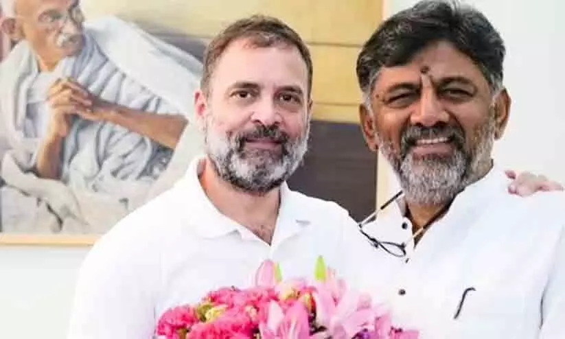 DK Shivakumar with Rahul Gandhi DK Shivakumar with Rahul Gandhi