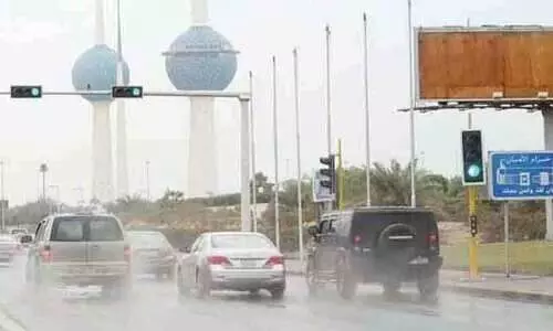 ആ​ശ്വാ​സ​മാ​യി വേ​ന​ൽ മ​ഴ...