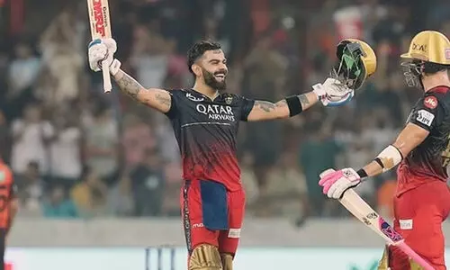 ‘ഞാൻ വലിയ സമ്മർദത്തിലാണ് കളിച്ചത്’; സെഞ്ച്വറി നേട്ടത്തിനു പിന്നാലെ വിരാട് കോഹ്ലി; ക്രിസ് ഗെയ്ലിന്റെ റെക്കോഡിനൊപ്പം ‘ഞാൻ വലിയ സമ്മർദത്തിലാണ് കളിച്ചത്’; സെഞ്ച്വറി നേട്ടത്തിനു പിന്നാലെ വിരാട് കോഹ്ലി; ക്രിസ് ഗെയ്ലിന്റെ റെക്കോഡിനൊപ്പം