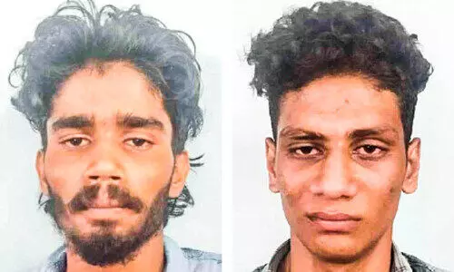 മോ​ഷ്ടി​ച്ച ബൈക്കിൽ കഞ്ചാവ് വിൽപന; രണ്ട് യുവാക്കൾ പിടിയിൽ