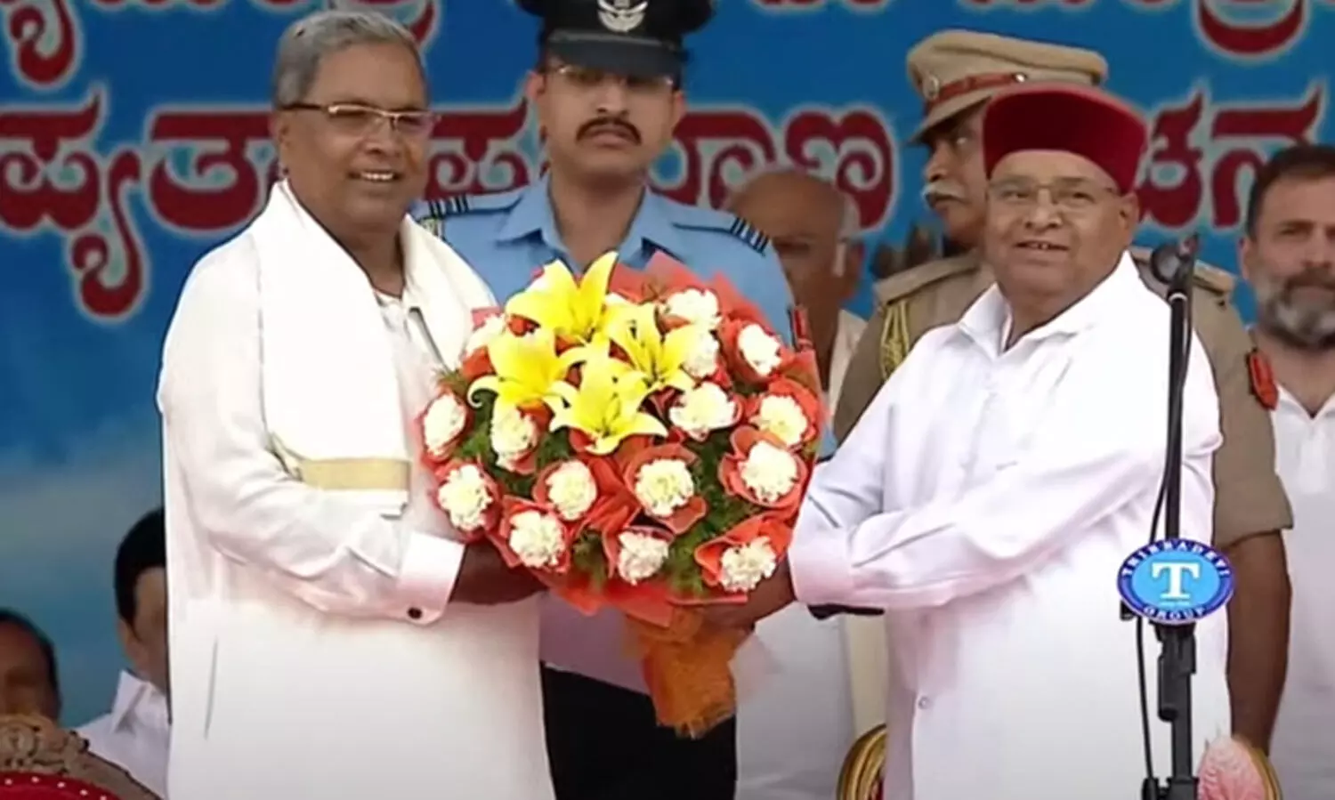 അധികാരമേറ്റു; കർണാടകയിൽ ഇനി സിദ്ധ-ശിവ യുഗം