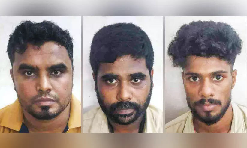 രാസലഹരിയുമായി ഓട്ടോ ഡ്രൈവർമാരായ മൂന്നുപേർ പിടിയിൽ രാസലഹരിയുമായി ഓട്ടോ ഡ്രൈവർമാരായ മൂന്നുപേർ പിടിയിൽ