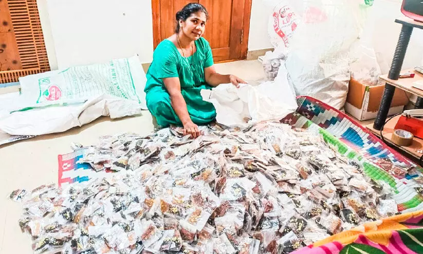 തുടരുകയാണ് മഞ്ജുവിന്റെ വിജയഗാഥ തുടരുകയാണ് മഞ്ജുവിന്റെ വിജയഗാഥ