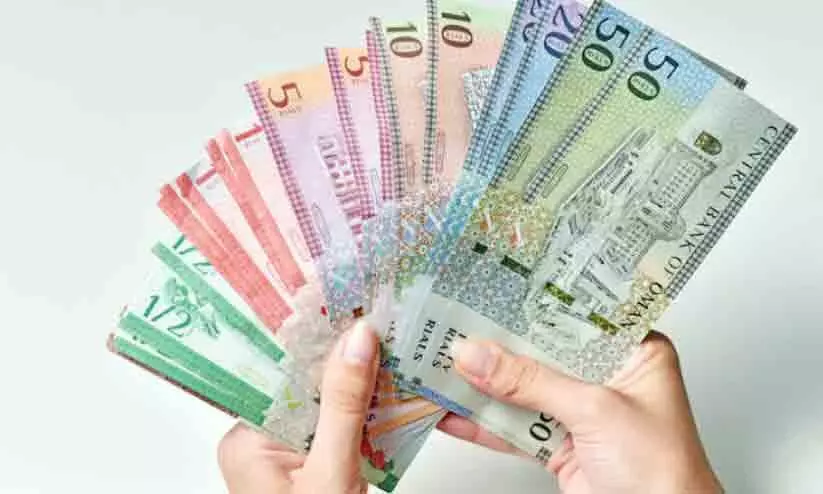 റിയാൽ വിനിമയ നിരക്ക് വീണ്ടും 215ലേക്ക് റിയാൽ വിനിമയ നിരക്ക് വീണ്ടും 215ലേക്ക്