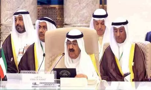 അ​റ​ബ് ഉ​ച്ച​കോ​ടി​യി​ൽ  കി​രീ​ടാ​വ​കാ​ശി പ​​​ങ്കെ​ടു​ത്തു