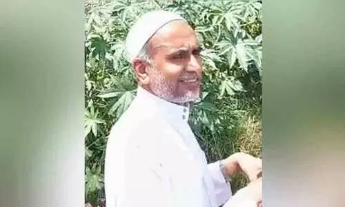 ഖാ​ദ​ര്‍ മു​സ്‌​ലി​യാ​ര്‍ കൊ​ടു​വ​ള്ളി ത്വാ​ഇ​ഫി​ൽ വാ​ഹ​ന​മി​ടി​ച്ചു മ​രി​ച്ചു