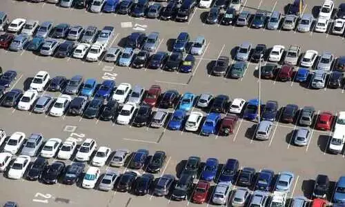 മ​നാ​മ സൂ​ഖി​ലെ കാ​ർ പാ​ർ​ക്കി​ങ്​ കെ​ട്ടി​ട​ങ്ങ​ൾ ന​ട​ത്തി​പ്പി​ന്​