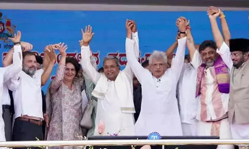 ‘ക്ഷണിക്കുന്നത് മര്യാദ, ബാക്കിയൊക്കെ ഓരോരുത്തരുടെ തൊലിക്കട്ടി’; സി.പി.എമ്മിനെ പരിഹസിച്ച് എഫ്.ബി പോസ്റ്റ്; പിന്നാലെ പിൻവലിച്ച് വി.ടി. ബൽറാം