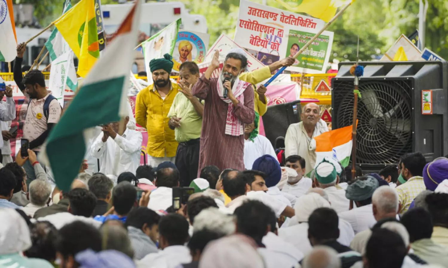 ഗുസ്തി താരങ്ങൾക്ക് ഐക്യദാർഢ്യം: ഉദ്ഘാടന ദിവസം പാർലമെന്റിന് മുന്നിൽ മഹിള മഹാപഞ്ചായത്ത്
