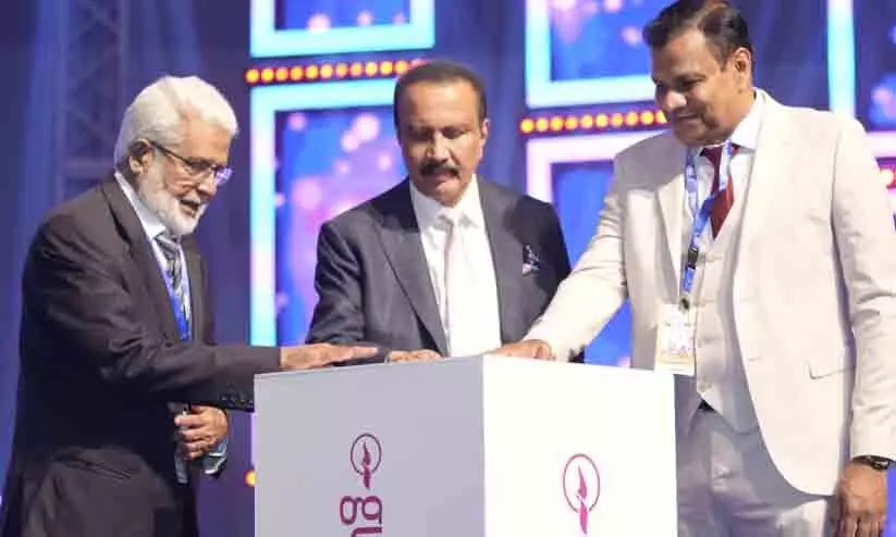 രണ്ടാം ദിനം ഫുൾ എ പ്ലസ്: തൊഴിൽതട്ടിപ്പിൽ വീഴേണ്ട;വഴികാണിക്കാൻ എക്സ്പാറ്റ് ഗൈഡ് രണ്ടാം ദിനം ഫുൾ എ പ്ലസ്: തൊഴിൽതട്ടിപ്പിൽ വീഴേണ്ട;വഴികാണിക്കാൻ എക്സ്പാറ്റ് ഗൈഡ്