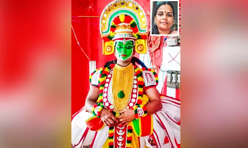 ഓട്ടൻതു​ള്ളലിൽ ആയിരം വേദി പിന്നിട്ട്​ സരിത