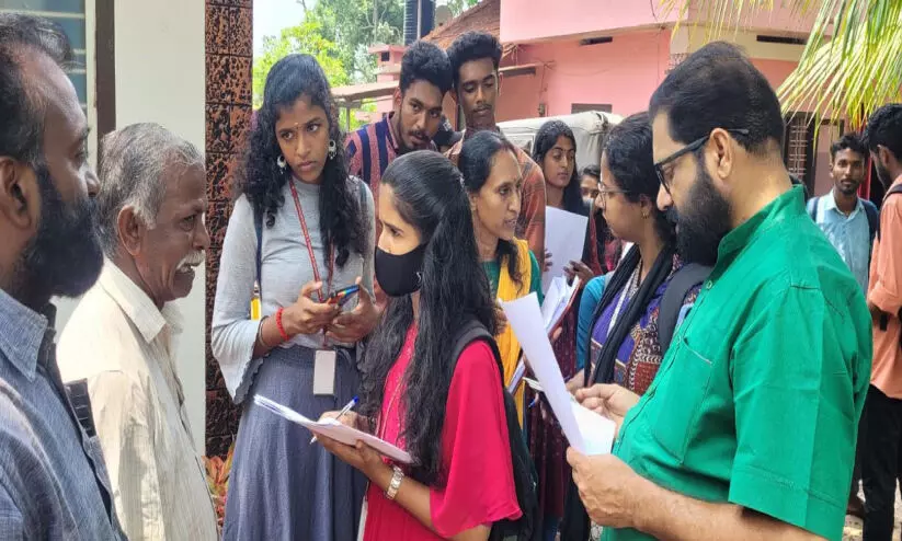 ശാസ്​താംകോട്ട തടാകതീരത്ത്​ വിവരശേഖരണം