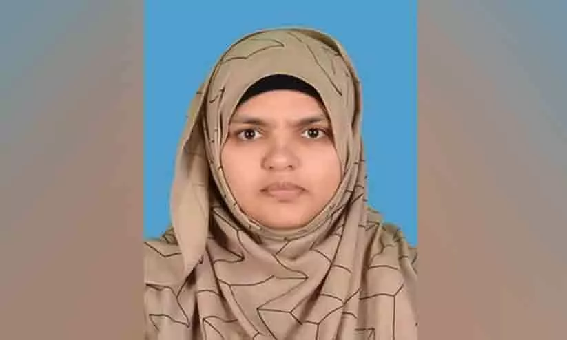 ഇംഗ്ലീഷ് സാഹിത്യത്തിൽ ഡോക്ടറേറ്റ് ലഭിച്ചു