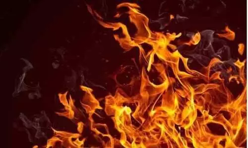 ദാഹിറയിൽ വീടിന്​ തീപിടിച്ചു