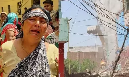 ഡൽഹി വിശ്വാസ് നഗറിലെ ഇടിച്ചുനിരത്തലിന് സ്റ്റേ ഇല്ല; ഒഴിയാൻ ഏഴ് ദിവസം സമയം നൽകി സുപ്രീംകോടതി