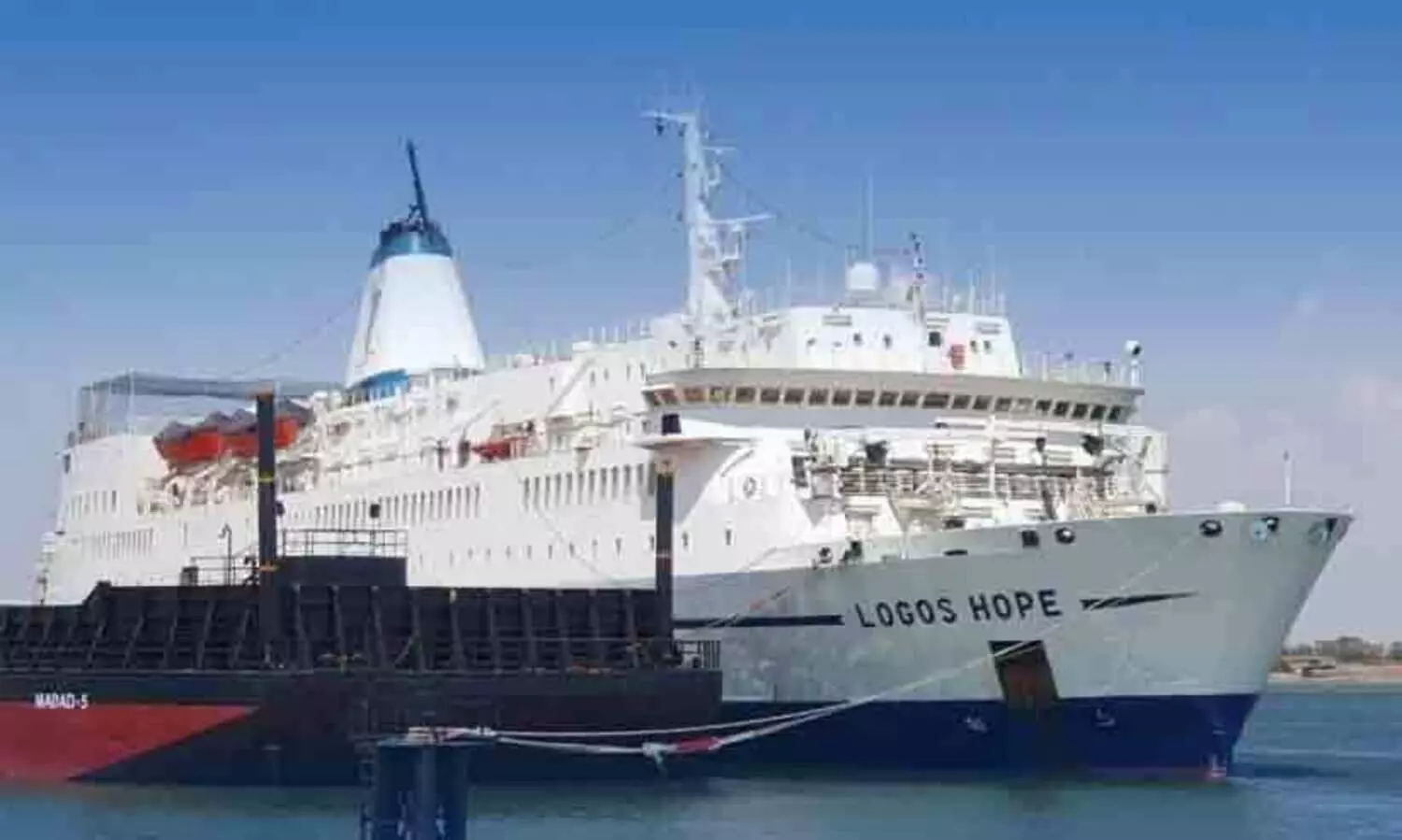 അക്ഷര ഓളങ്ങൾ തീർക്കാൻ ‘എം.വി. ലോഗോസ് ഹോപ്’ വീണ്ടും ഒമാനിലേക്ക്