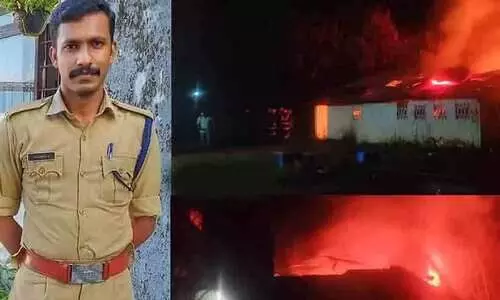 തുമ്പ കിൻഫ്രയിൽ വൻ തീപിടിത്തം; അഗ്നിശമന സേനാംഗത്തിന് ദാരുണാന്ത്യം