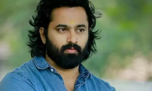 unni mukundan sexual assault complaint Actor Face  trial to continue kerala high court