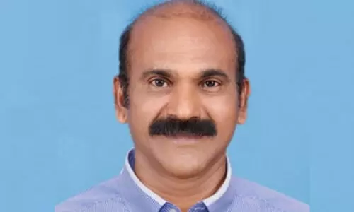 ഗവേഷക വിദ്യാർഥിനിയോട് മോശം പെരുമാറ്റം; കോളജ് പ്രിന്‍സിപ്പലിന് സസ്‌പെന്‍ഷന്‍