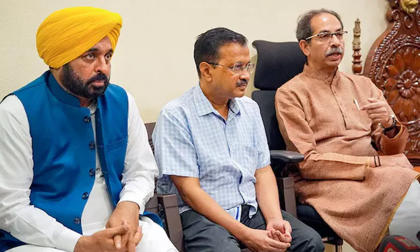 Uddhav  Kejriwal Meeting