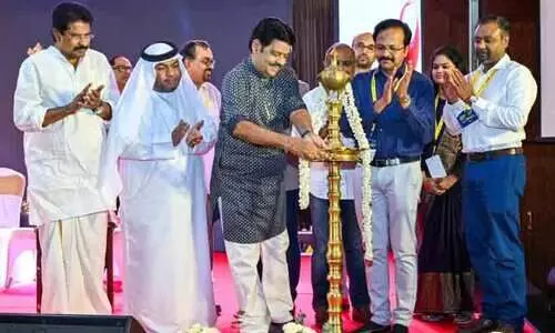 തി​രു​വ​ന​ന്ത​പു​രം എ​ൻ​ജി​നീ​യ​റി​ങ് കോ​ള​ജ്​ അ​ലു​മ്നി   വാ​ർ​ഷി​കാ​ഘോ​ഷം