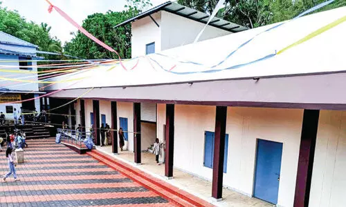സ്കൂൾ കെട്ടിടങ്ങൾ നാടിന് സമര്‍പ്പിച്ചു