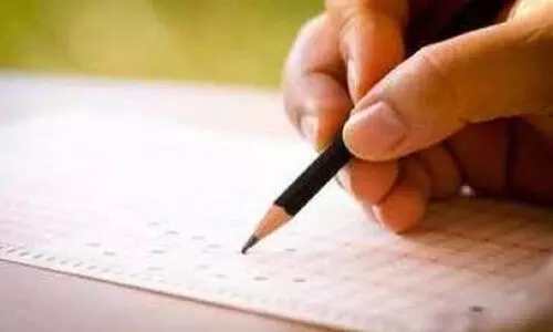 മ​ല​യാ​ളം പ​രീ​ക്ഷ എ​ഴു​തി അ​ന്തർ സംസ്ഥാന തൊ​ഴി​ലാ​ളി​ക​ള്‍