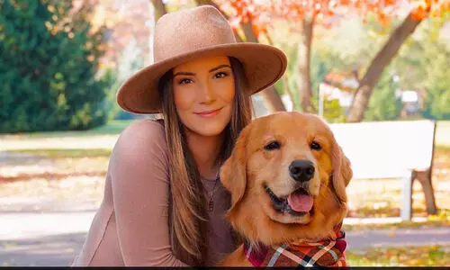 പ്രതിവർഷം  8 കോടി രൂപ സമ്പാദിക്കുന്ന നായ..!